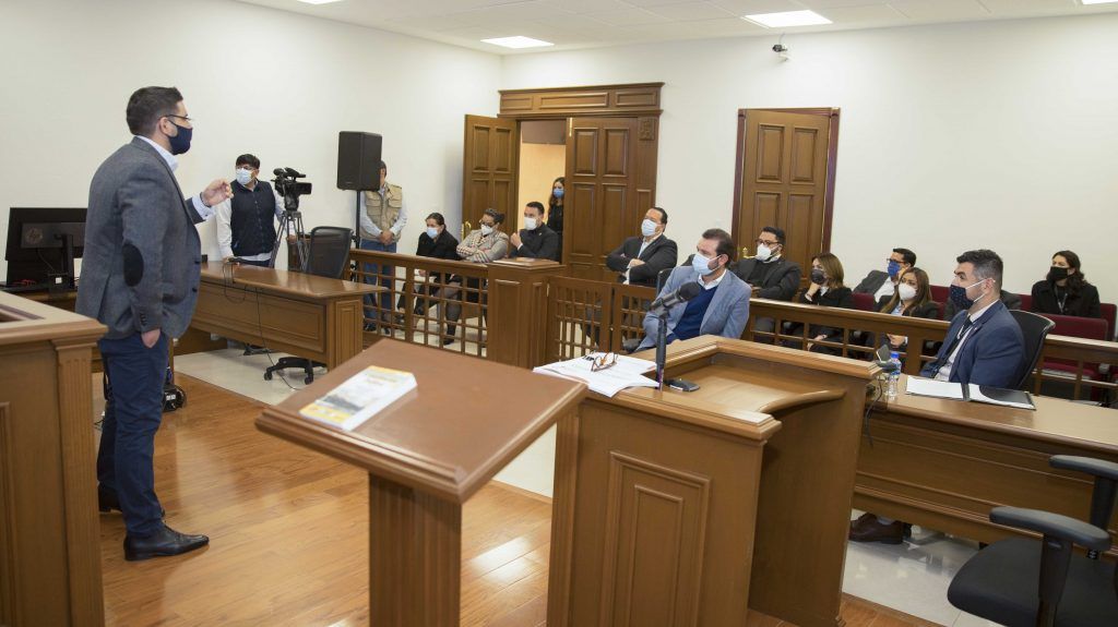 Embajada norteamericana conoce funcionamiento de tribunal laboral